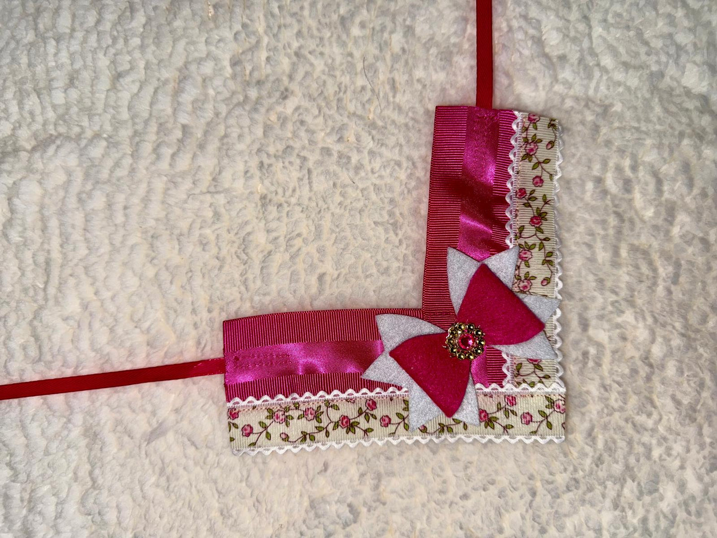 V-Neck Collar Female